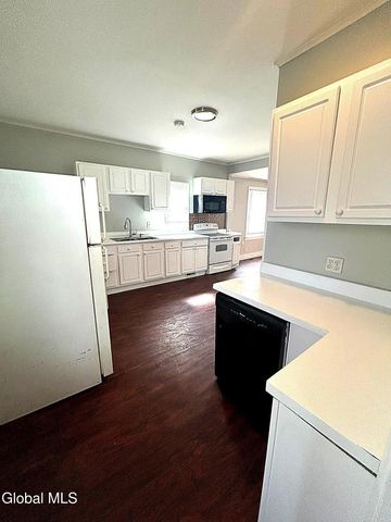 28 Lancaster Street, Cohoes, NY 12047