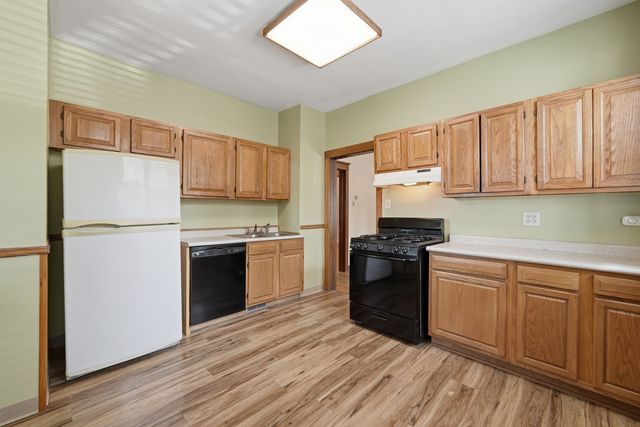5258 W Dakin Avenue, Chicago, IL 60641