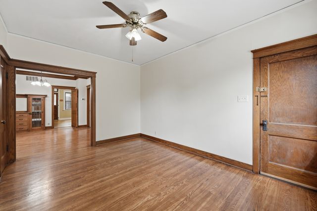 5258 W Dakin Avenue, Chicago, IL 60641