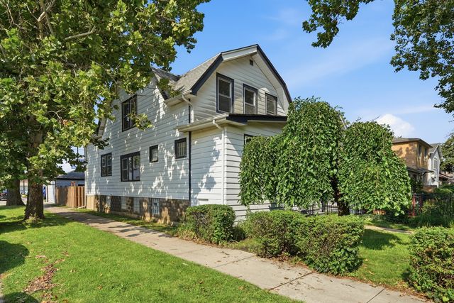 5258 W Dakin Avenue, Chicago, IL 60641