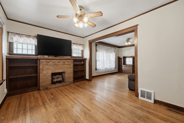 5258 W Dakin Avenue, Chicago, IL 60641