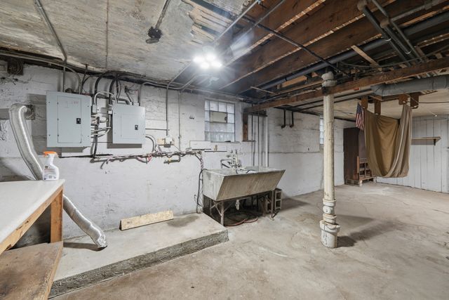 5258 W Dakin Avenue, Chicago, IL 60641