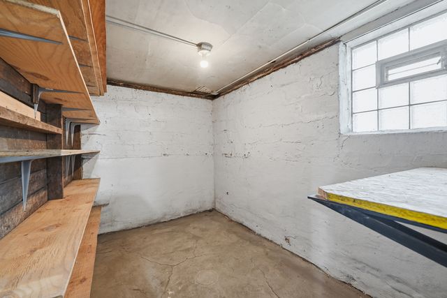 5258 W Dakin Avenue, Chicago, IL 60641