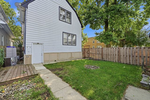 5258 W Dakin Avenue, Chicago, IL 60641