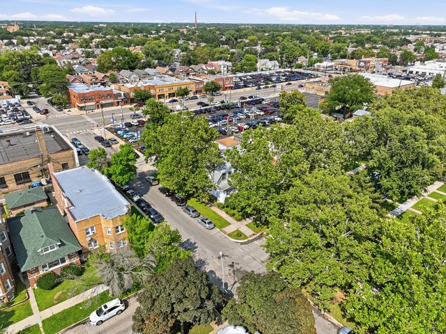 5258 W Dakin Avenue, Chicago, IL 60641