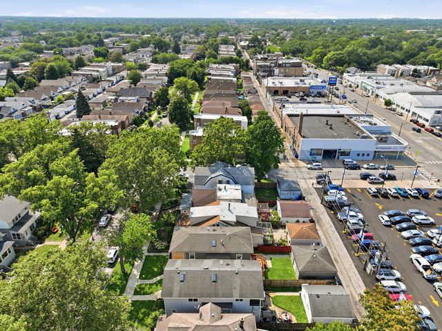 5258 W Dakin Avenue, Chicago, IL 60641