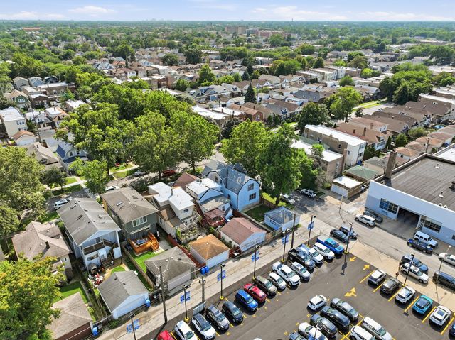 5258 W Dakin Avenue, Chicago, IL 60641