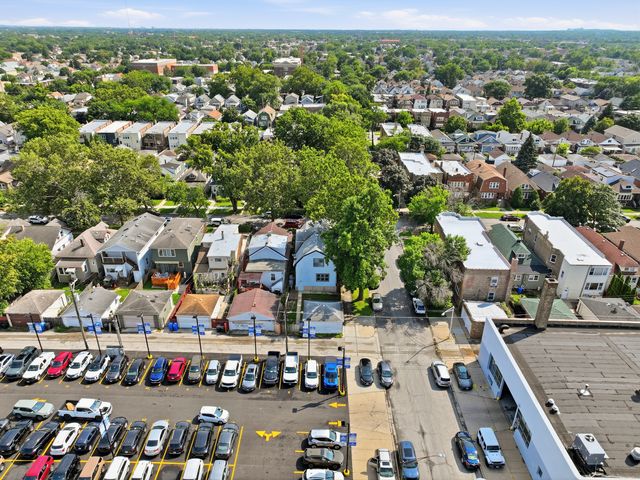 5258 W Dakin Avenue, Chicago, IL 60641