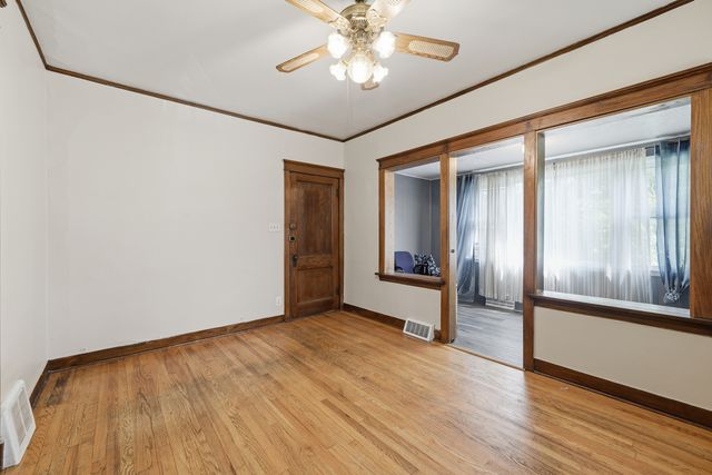 5258 W Dakin Avenue, Chicago, IL 60641