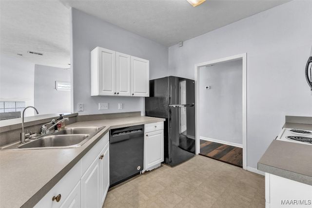 125 Cotton Lakes Boulevard, Wetumpka, AL 36092