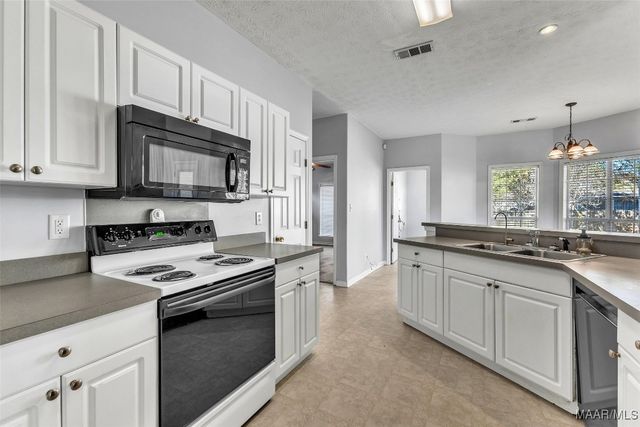 125 Cotton Lakes Boulevard, Wetumpka, AL 36092