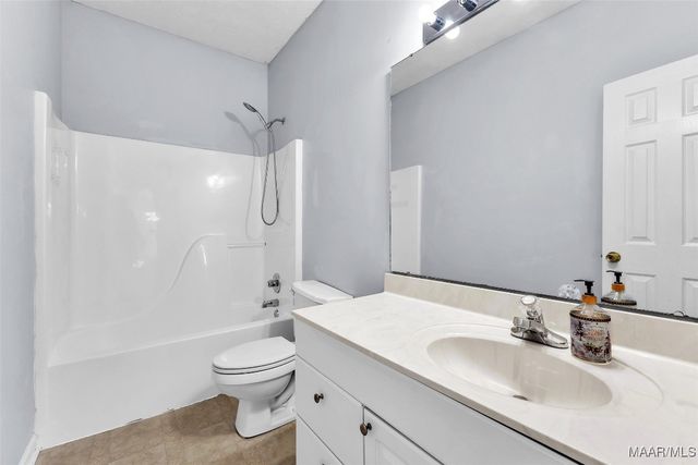 125 Cotton Lakes Boulevard, Wetumpka, AL 36092