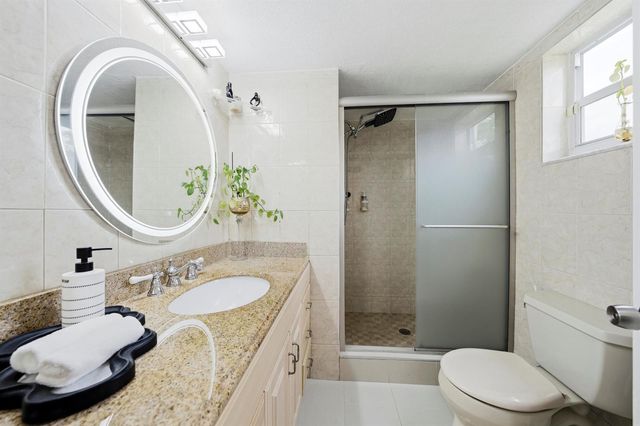 2900 Sunrise Lakes Drive W 201, Sunrise, FL 33322