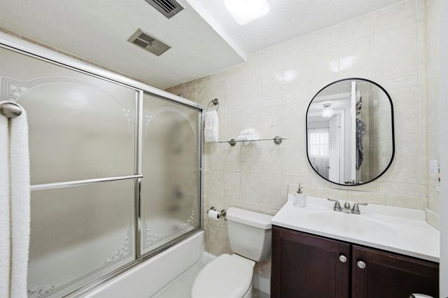 2900 Sunrise Lakes Drive W 201, Sunrise, FL 33322