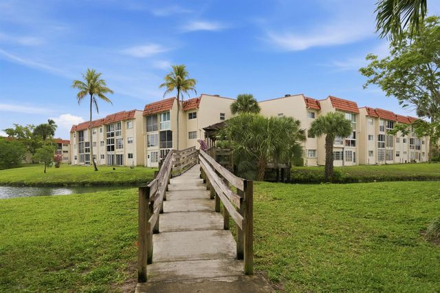 2900 Sunrise Lakes Drive W 201, Sunrise, FL 33322