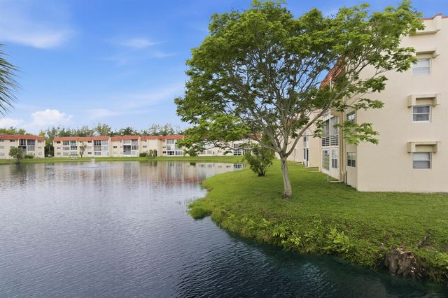 2900 Sunrise Lakes Drive W 201, Sunrise, FL 33322