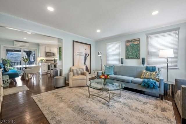 18 Barker Ave, Hawthorne Boro, NJ 07506