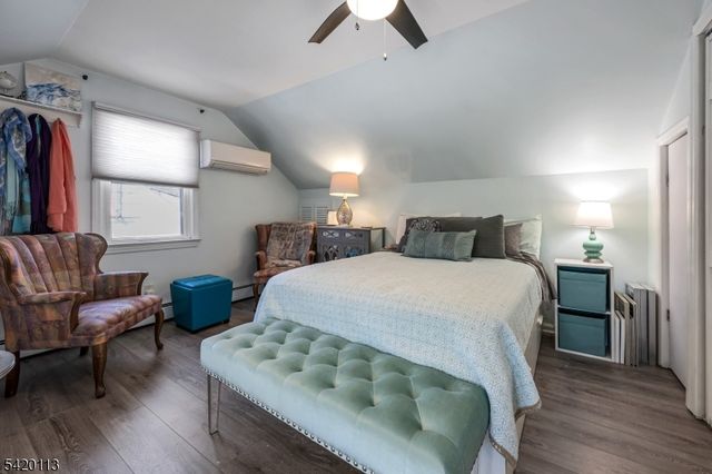 18 Barker Ave, Hawthorne Boro, NJ 07506