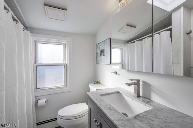 18 Barker Ave, Hawthorne Boro, NJ 07506