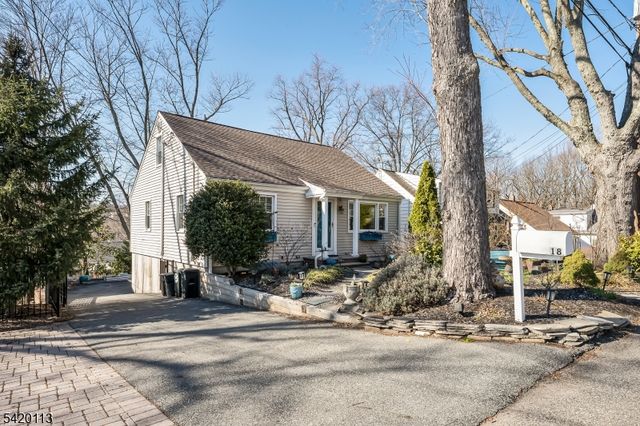18 Barker Ave, Hawthorne Boro, NJ 07506