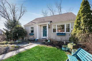 18 Barker Ave, Hawthorne Boro, NJ 07506