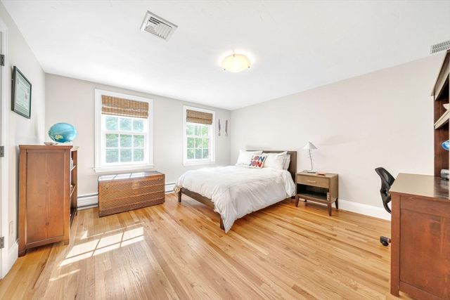 14 Hampden Terrace, Newton, MA 02459