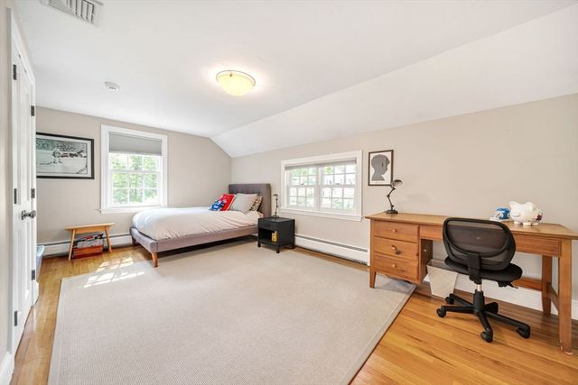 14 Hampden Terrace, Newton, MA 02459