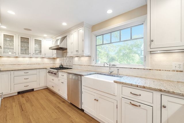 14 Hampden Terrace, Newton, MA 02459