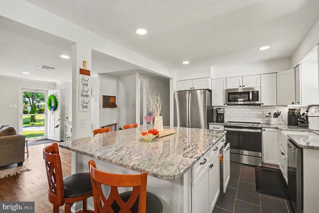 613 LISA RD, Norristown, PA 19401