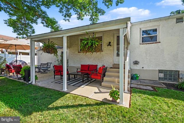 613 LISA RD, Norristown, PA 19401
