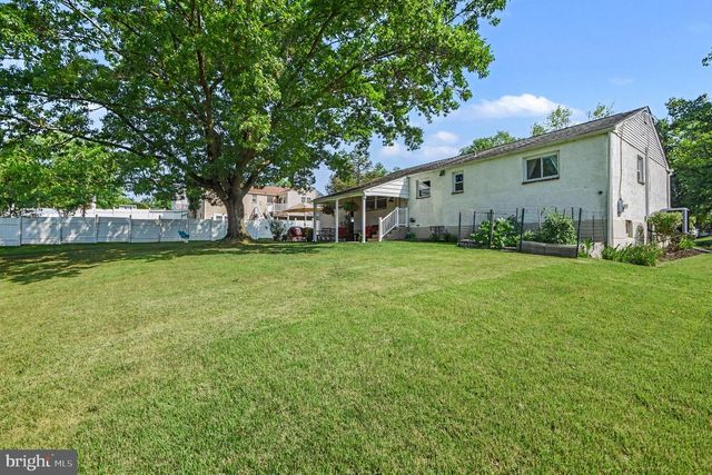 613 LISA RD, Norristown, PA 19401
