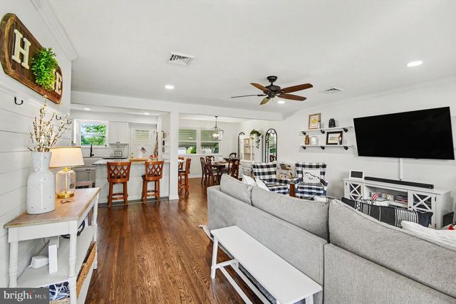 613 LISA RD, Norristown, PA 19401