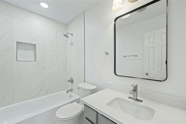 2130 Harvester Drive, Rockwall, TX 75032