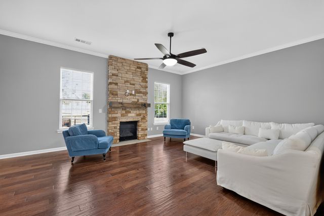 640 Streamside Ln, Franklin, TN 37064