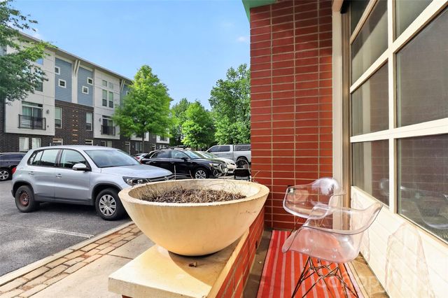 3604 Artists Way, Charlotte, NC 28205