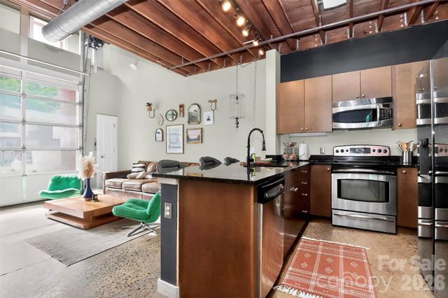 3604 Artists Way, Charlotte, NC 28205