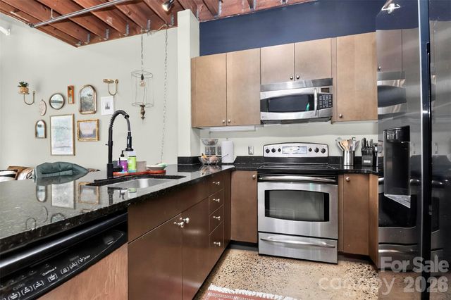 3604 Artists Way, Charlotte, NC 28205