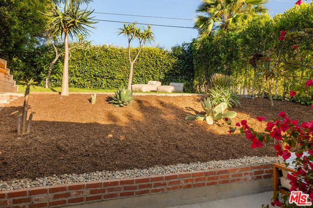 1954 Comstock Avenue, Los Angeles, CA 90025