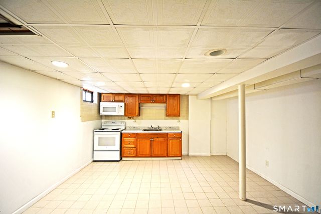45 Dennis Circle, Hamden, CT 06514