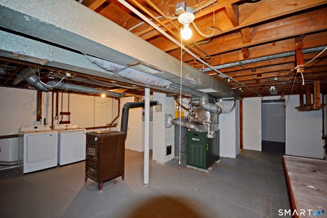 45 Dennis Circle, Hamden, CT 06514