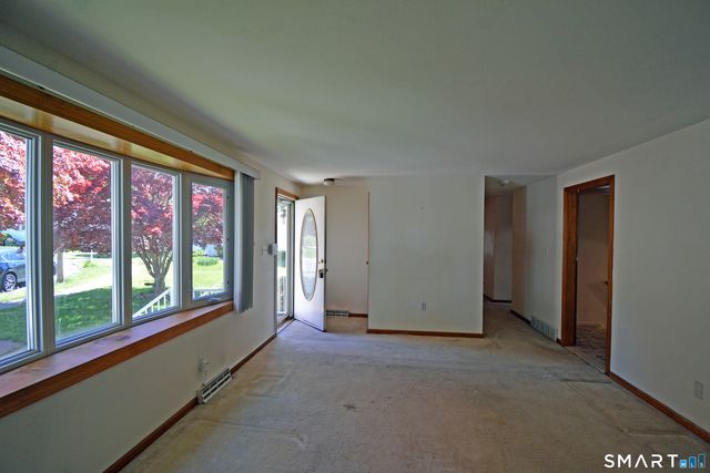 45 Dennis Circle, Hamden, CT 06514