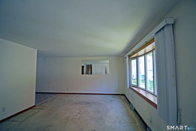 45 Dennis Circle, Hamden, CT 06514