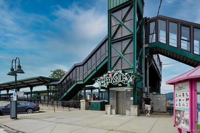 1 Huntington Circle, Peekskill, NY 10566