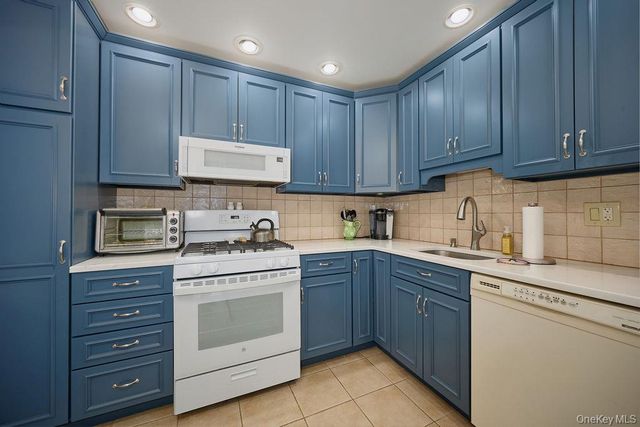 1 Huntington Circle, Peekskill, NY 10566