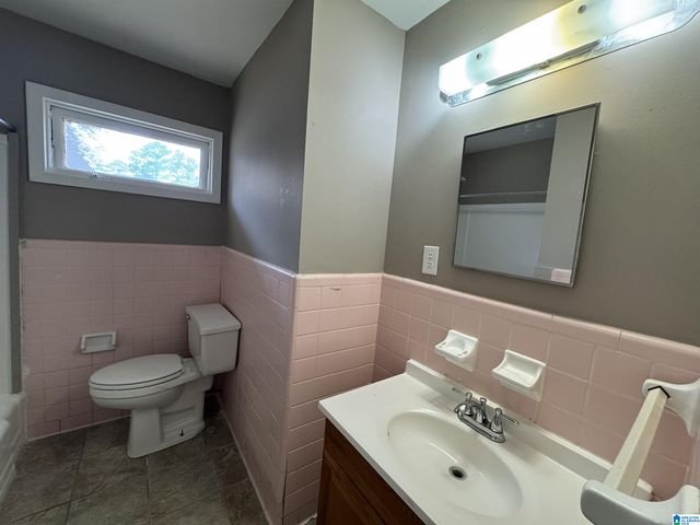 1311 FULTON DRIVE, Bessemer, AL 35020