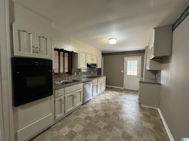 1311 FULTON DRIVE, Bessemer, AL 35020