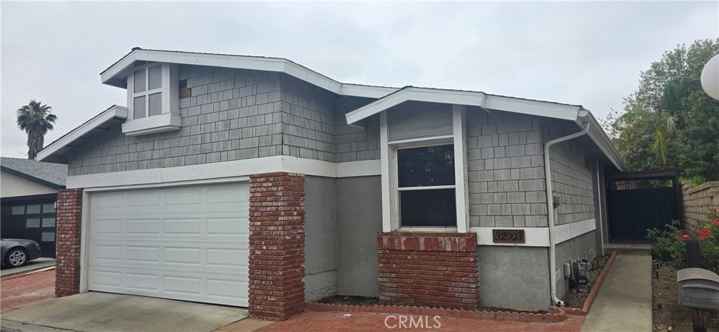 32003 Emerald, Castaic, CA 91384