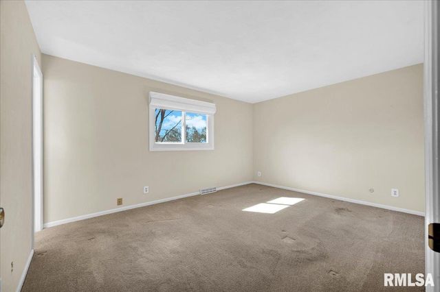 3632 W BENNINGTON Court, Peoria, IL 61615