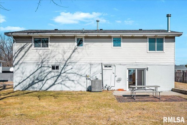 3632 W BENNINGTON Court, Peoria, IL 61615