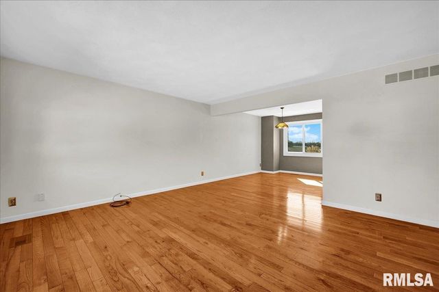 3632 W BENNINGTON Court, Peoria, IL 61615